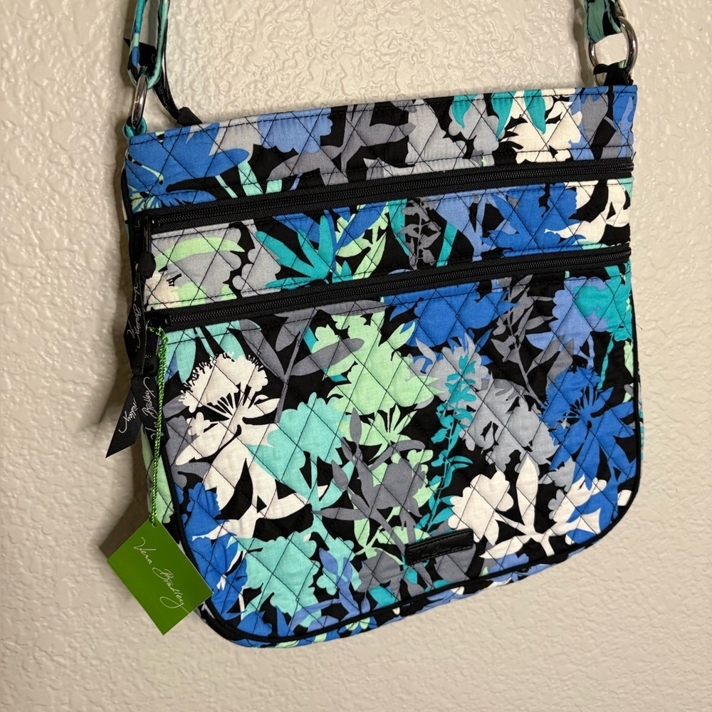 VERA BRADLEY CAMO FLORAL  HIPSTER BLUE BLACK CROSSBODY TRIPLE ZIP PURSE BAG NWT